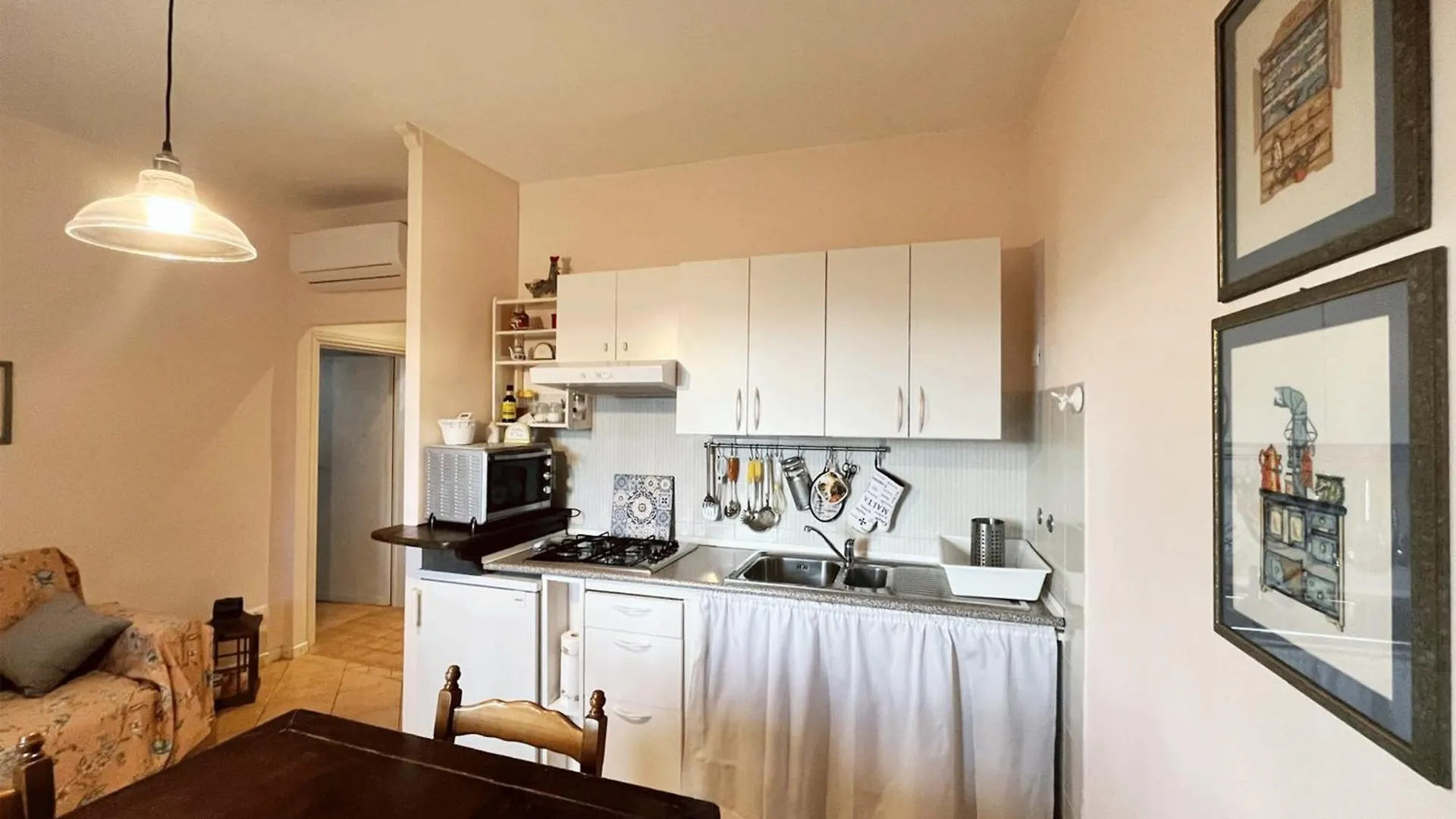 Casa Vacanze L'Acquerello Lari 0*,  Olaszország