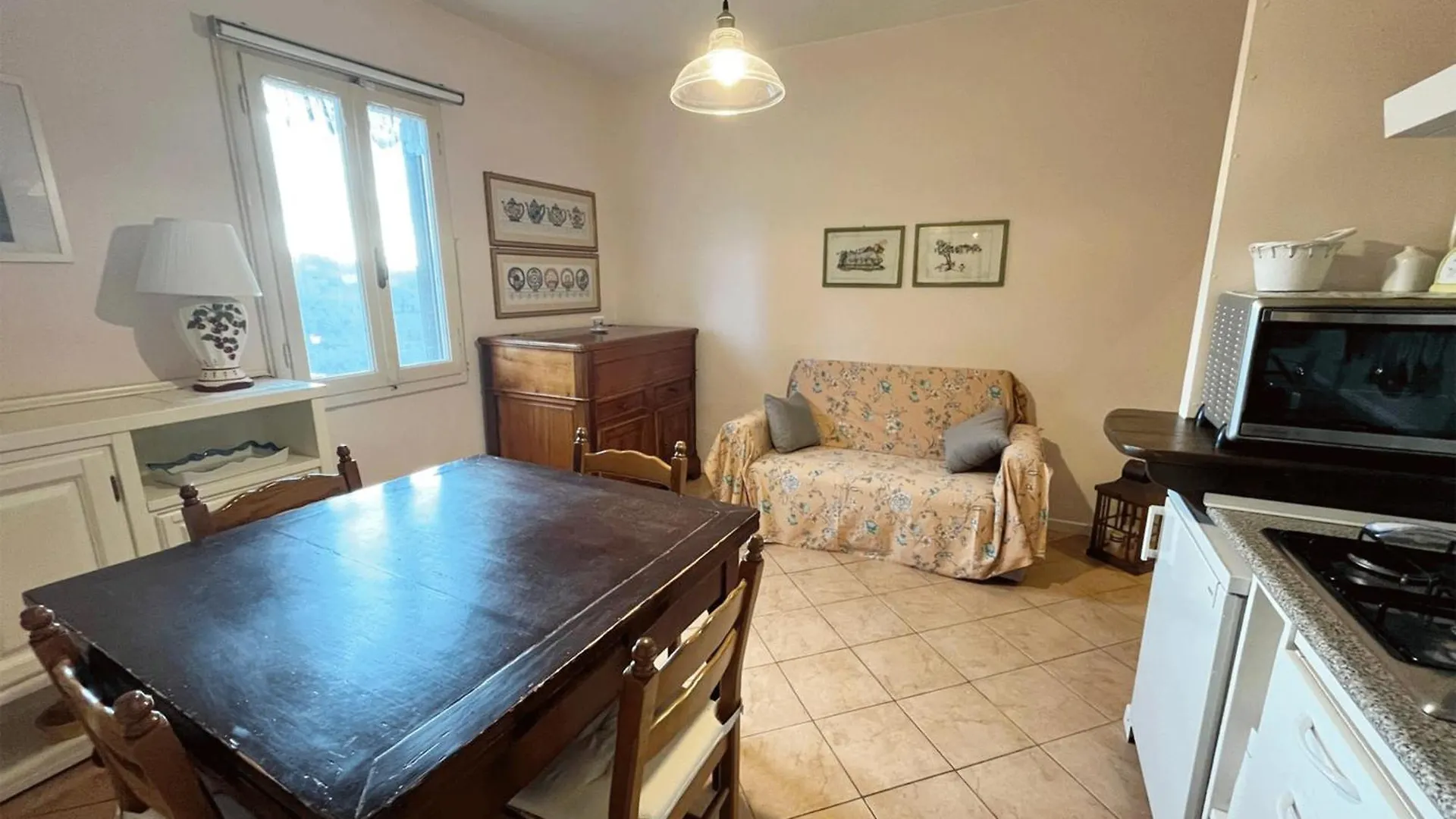 Casa Vacanze L'Acquerello Lari Olaszország